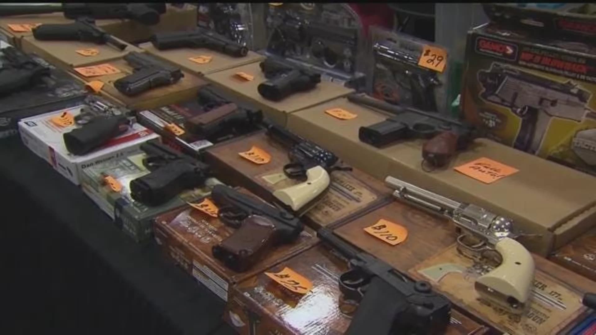 Power & Politics - Connecticut pulls cash out of gun industry