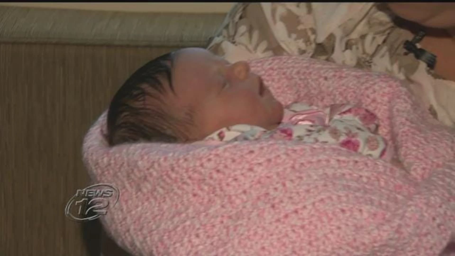 Yonkers mom gives birth in front of White Plains Hospital