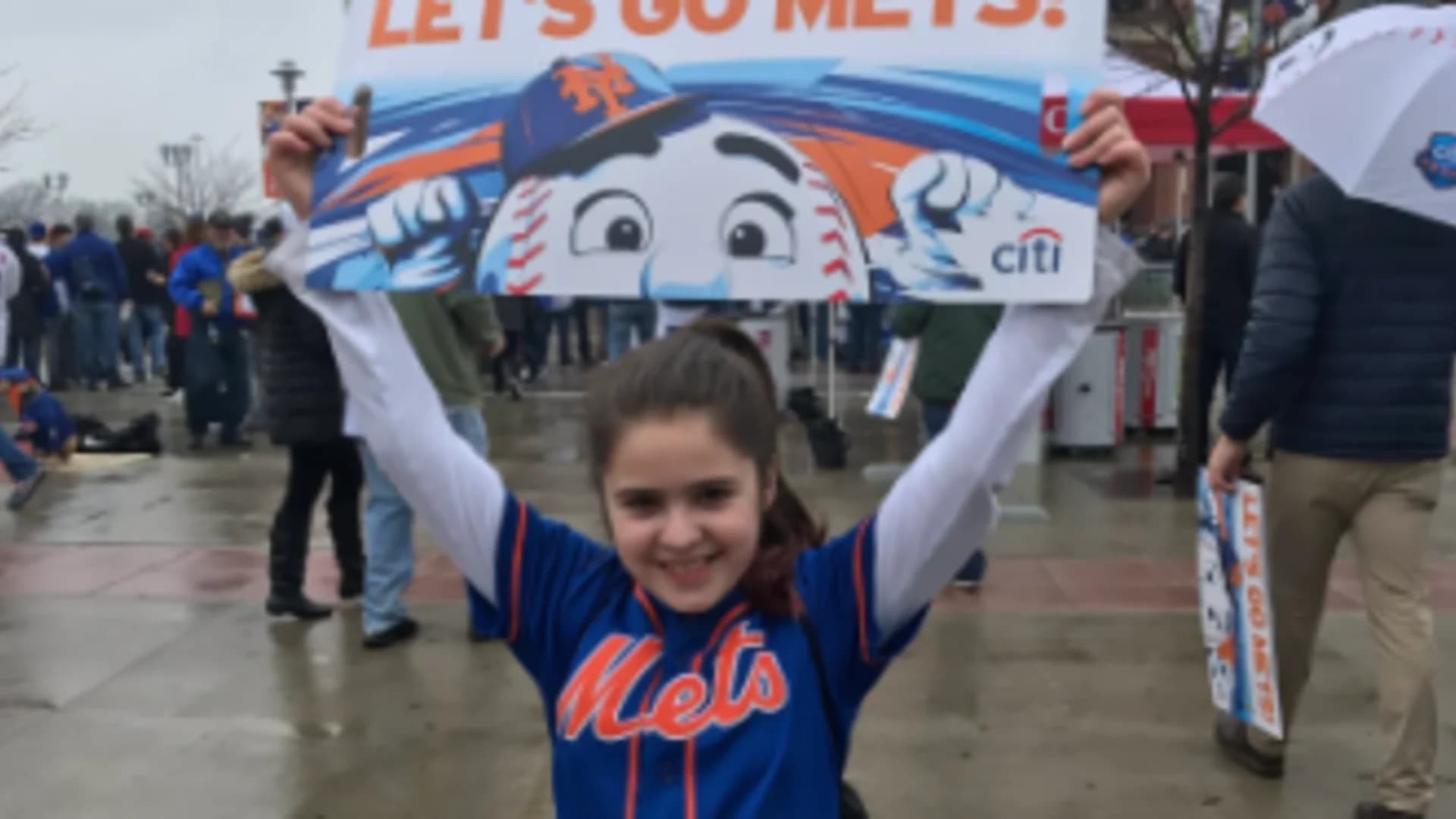 Show Your Mets Pride for the Home Opener