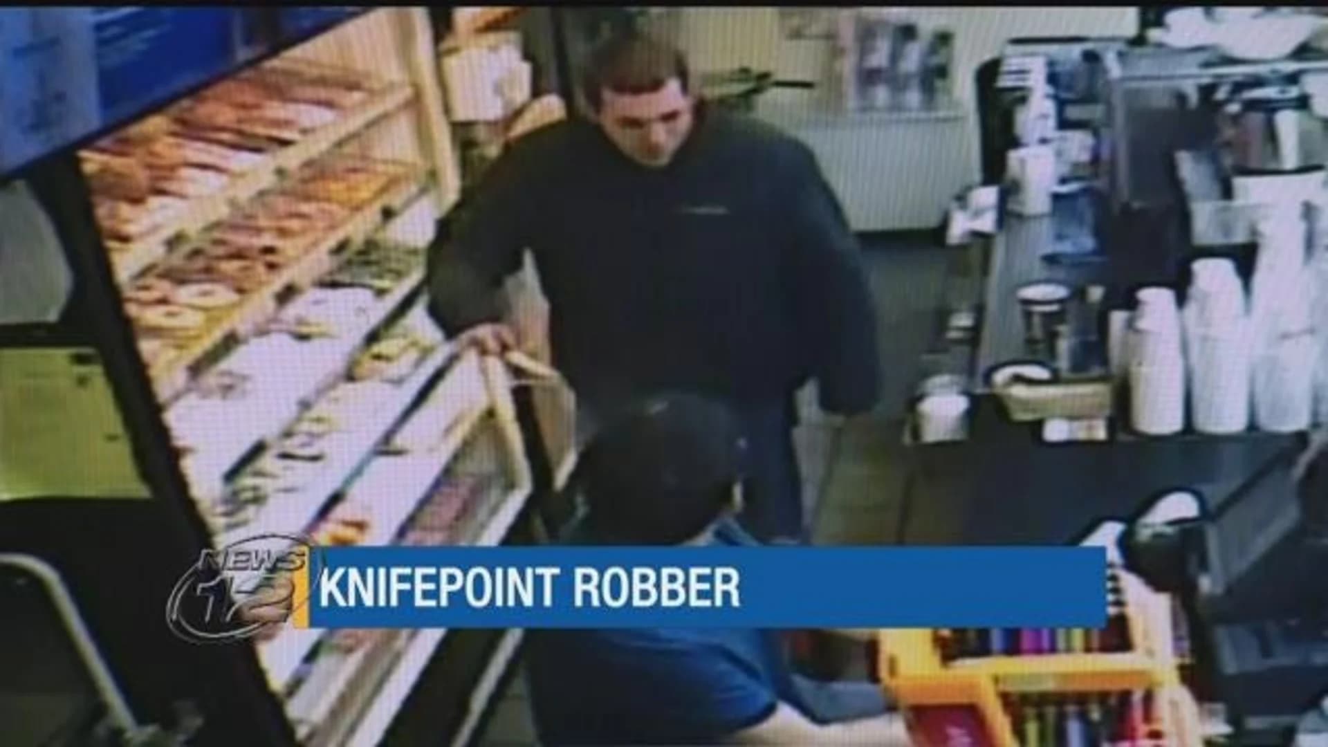 Police seek robber who held up gas station at knifepoint