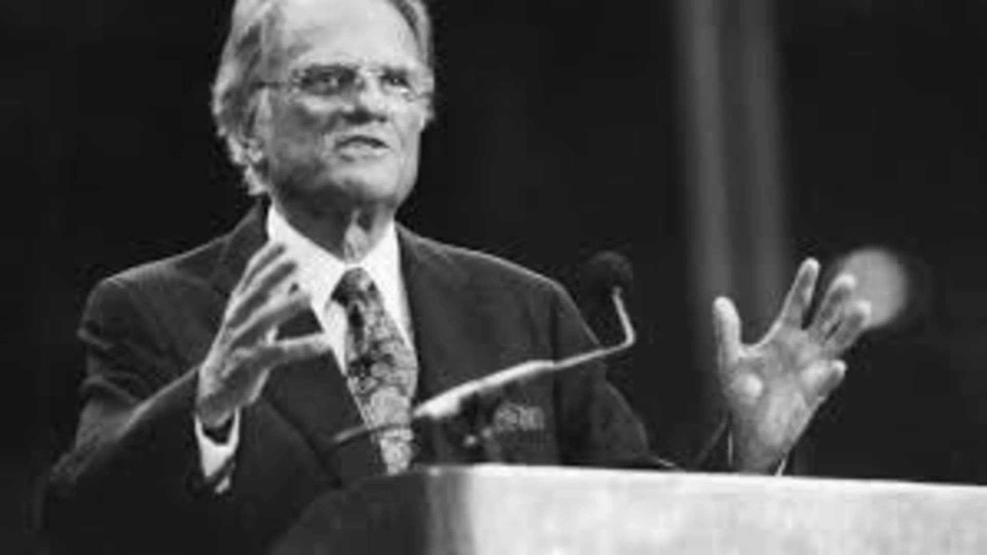 Evangelist Billy Graham dies at age 99; reached millions