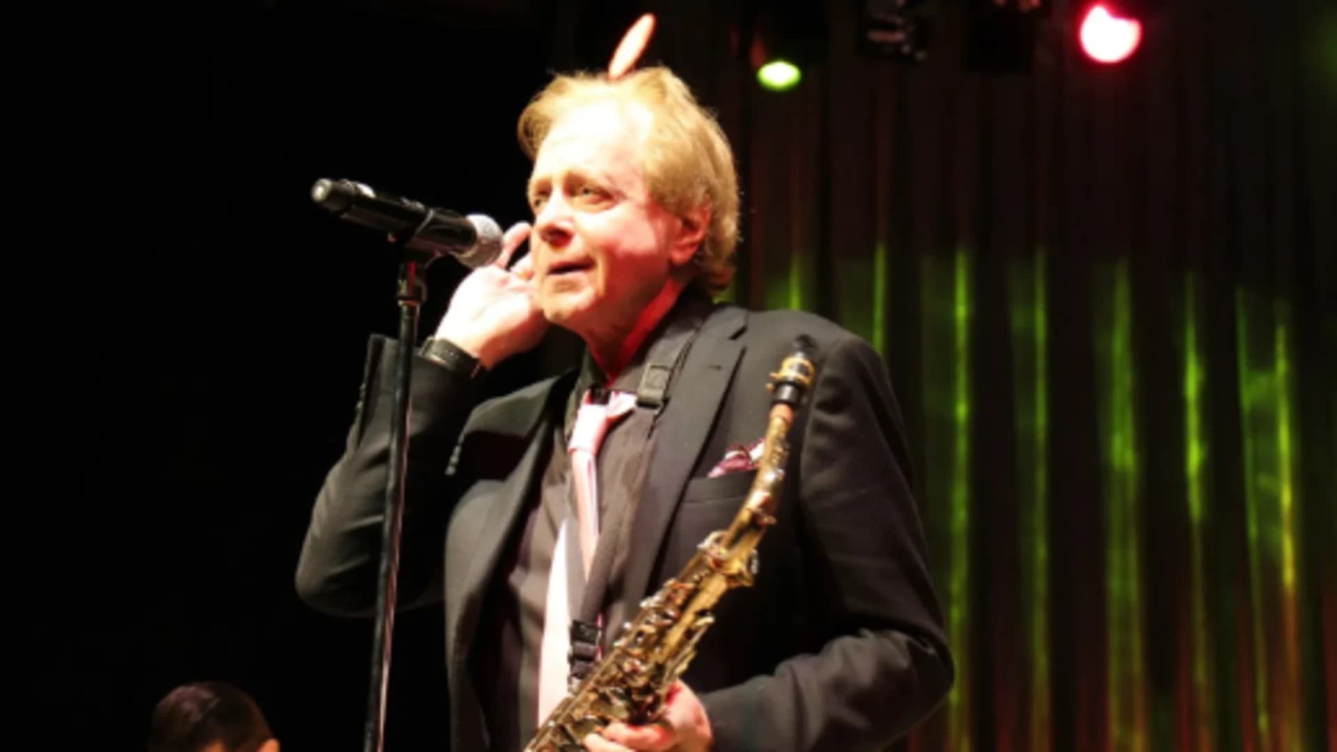 Singer Eddie Money says he has stage 4 esophageal cancer
