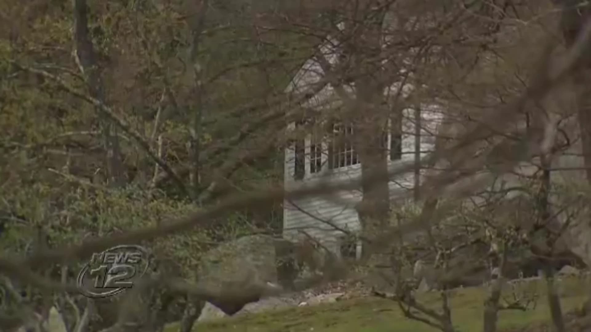 Police: 2-year-old drowns in Chappaqua