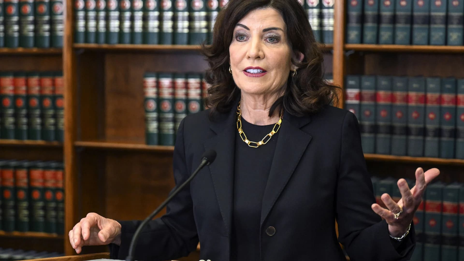 Gov. Hochul vetoes bill that would make it easier for people to challenge their convictions