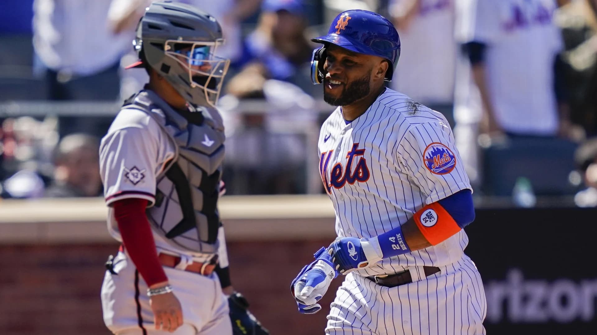 Mets release second baseman Robinson Canó