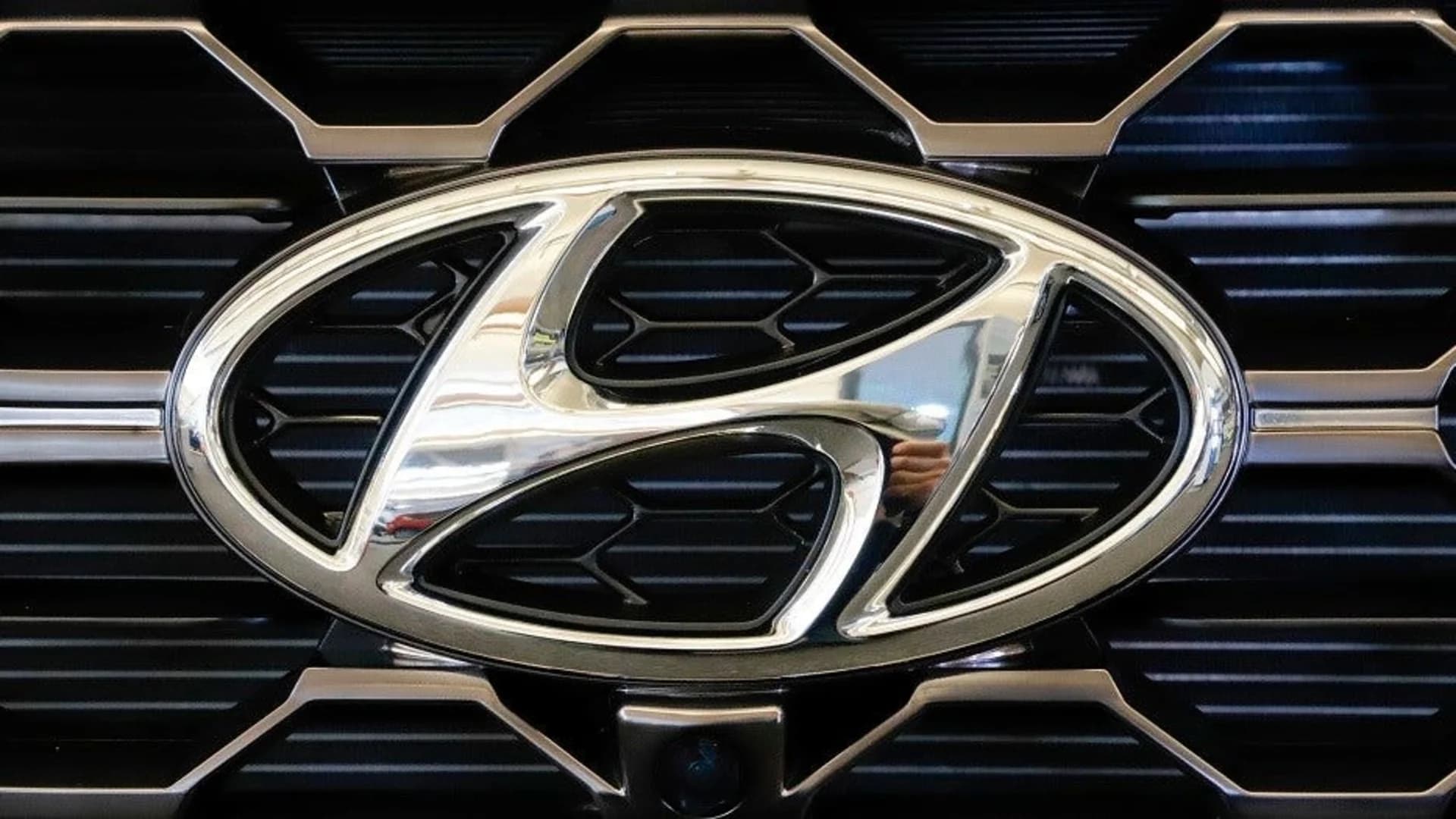 Hyundai says owners of recalled vehicles should park them outside due to fire risk