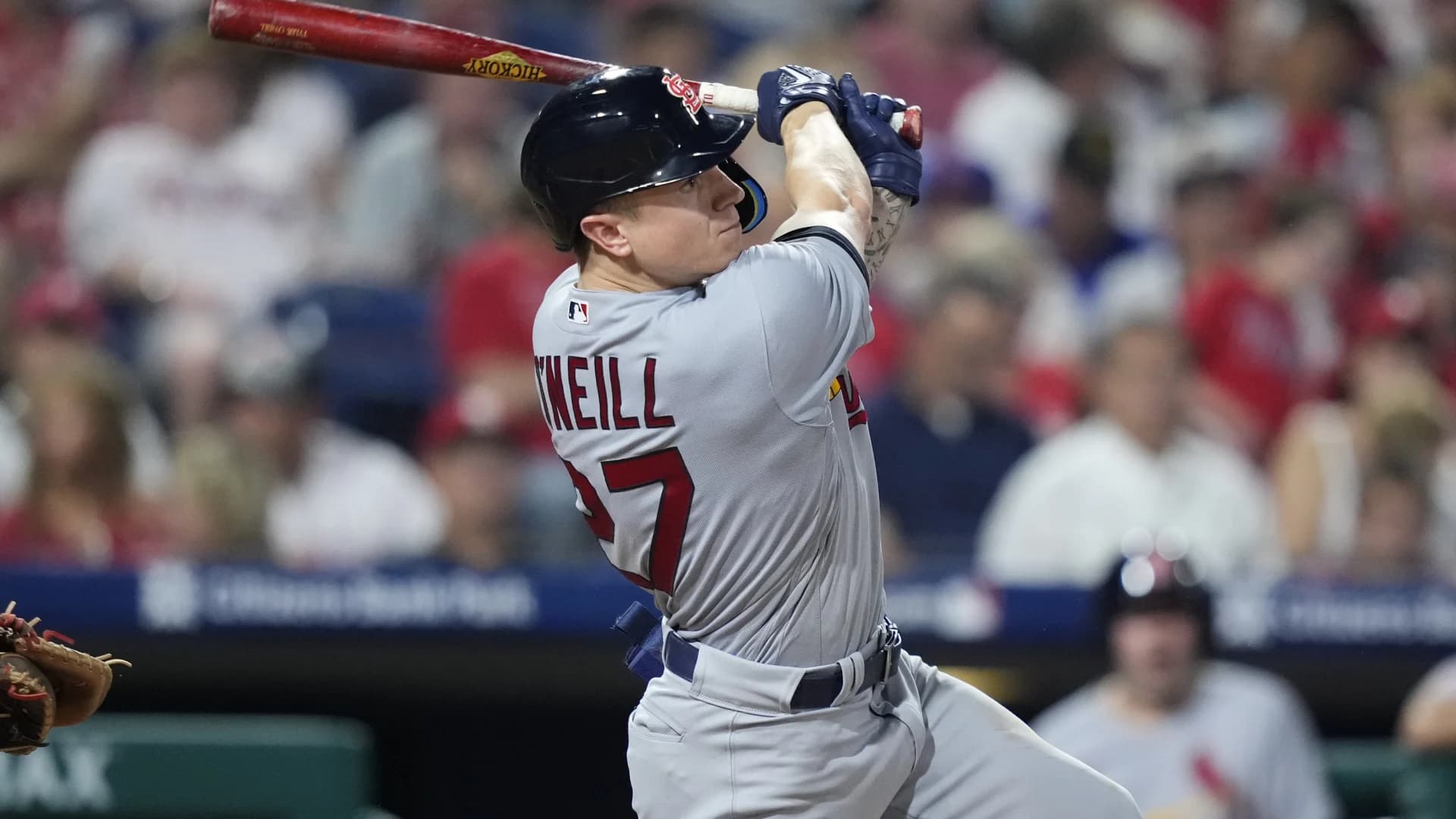 Red Sox acquire Gold Glove-winning OF Tyler O'Neill from Cardinals for 2 pitchers