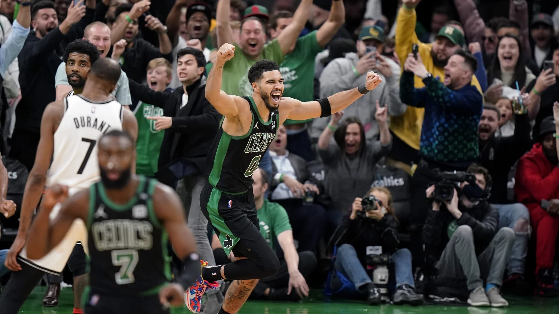 Tatum's layup at buzzer gives Celtics 115-114 win over Nets in Game 1