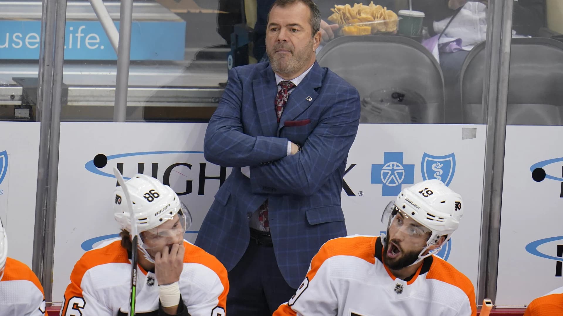 Flyers fire coach Alain Vigneault after 8 straight losses