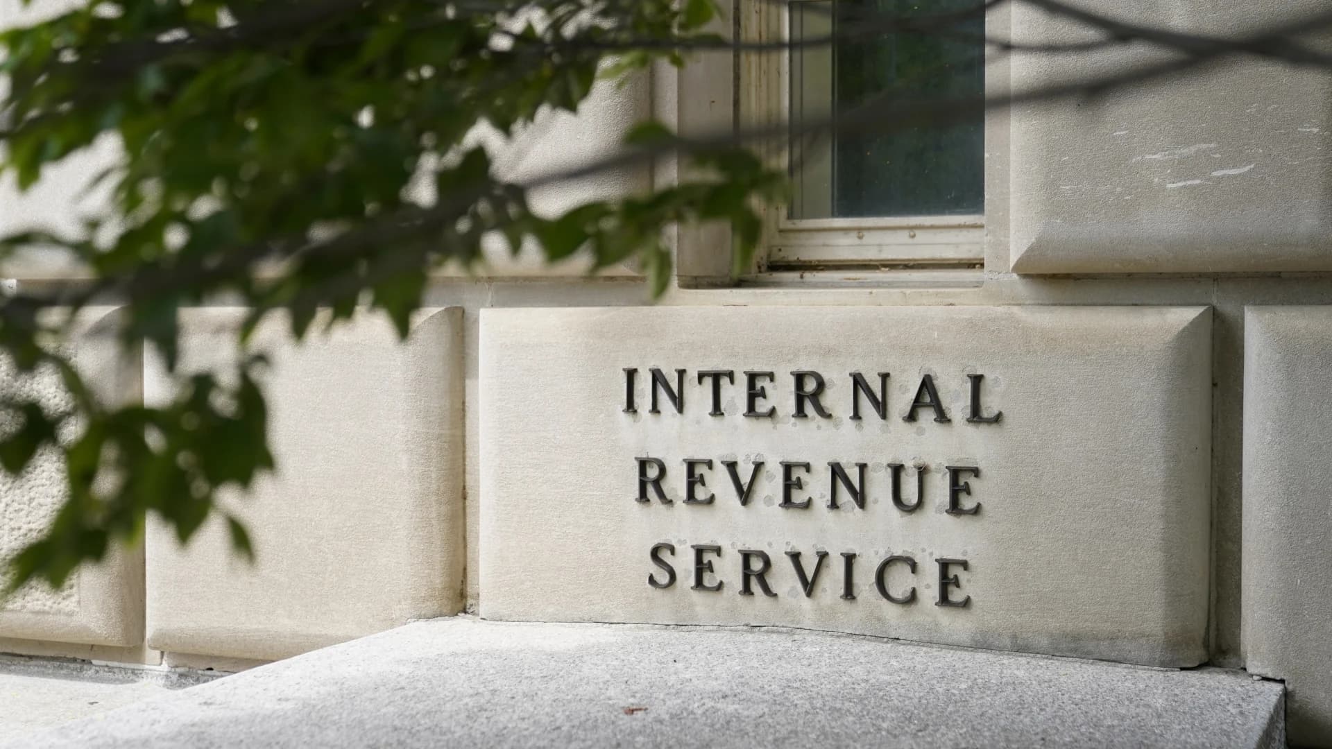 Tax season begins two weeks early due to virus, IRS funding