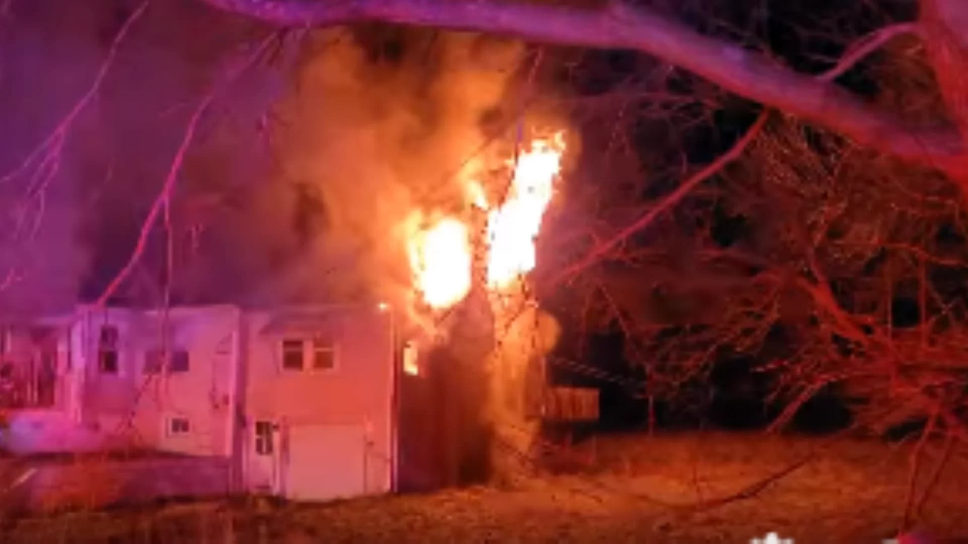 Overnight fire destroys Vails Gate home
