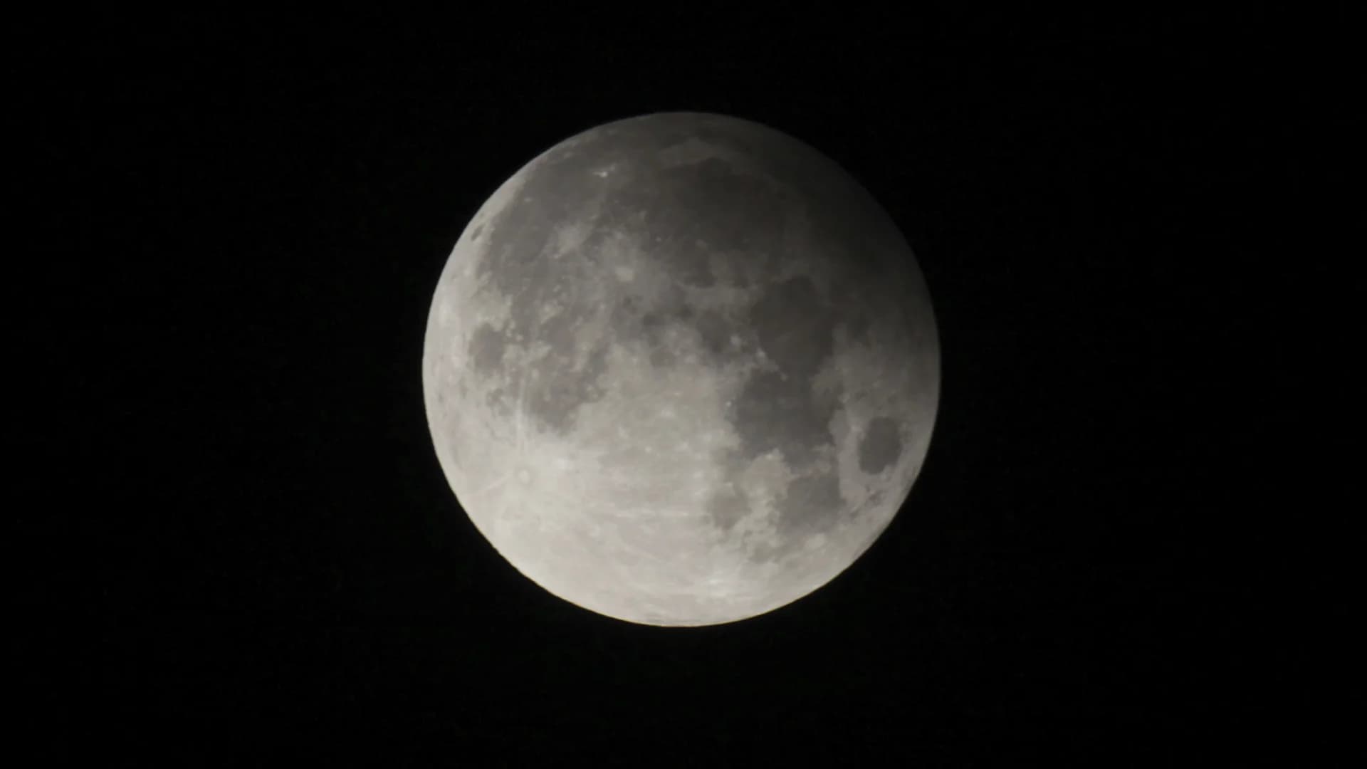 Lunar eclipse set for next week