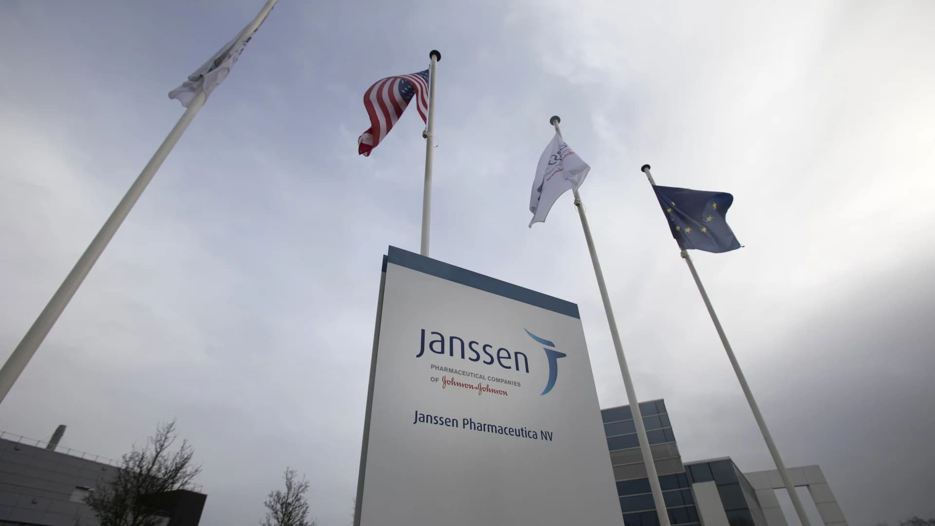 J&J says it will be able to provide 20 million US doses of its COVID-19 vaccine by end of March